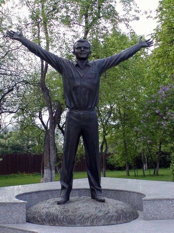 Opis pomnika Jurija Gagarina w Kałudze